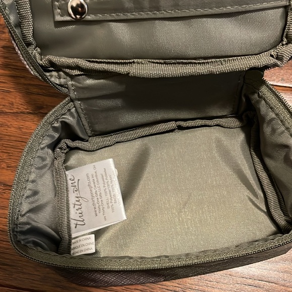 THIRTY ONE Jewelry Case - Picture 4 of 5